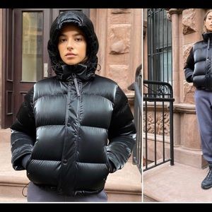 Aritzia black liquid shine superpuff shorty